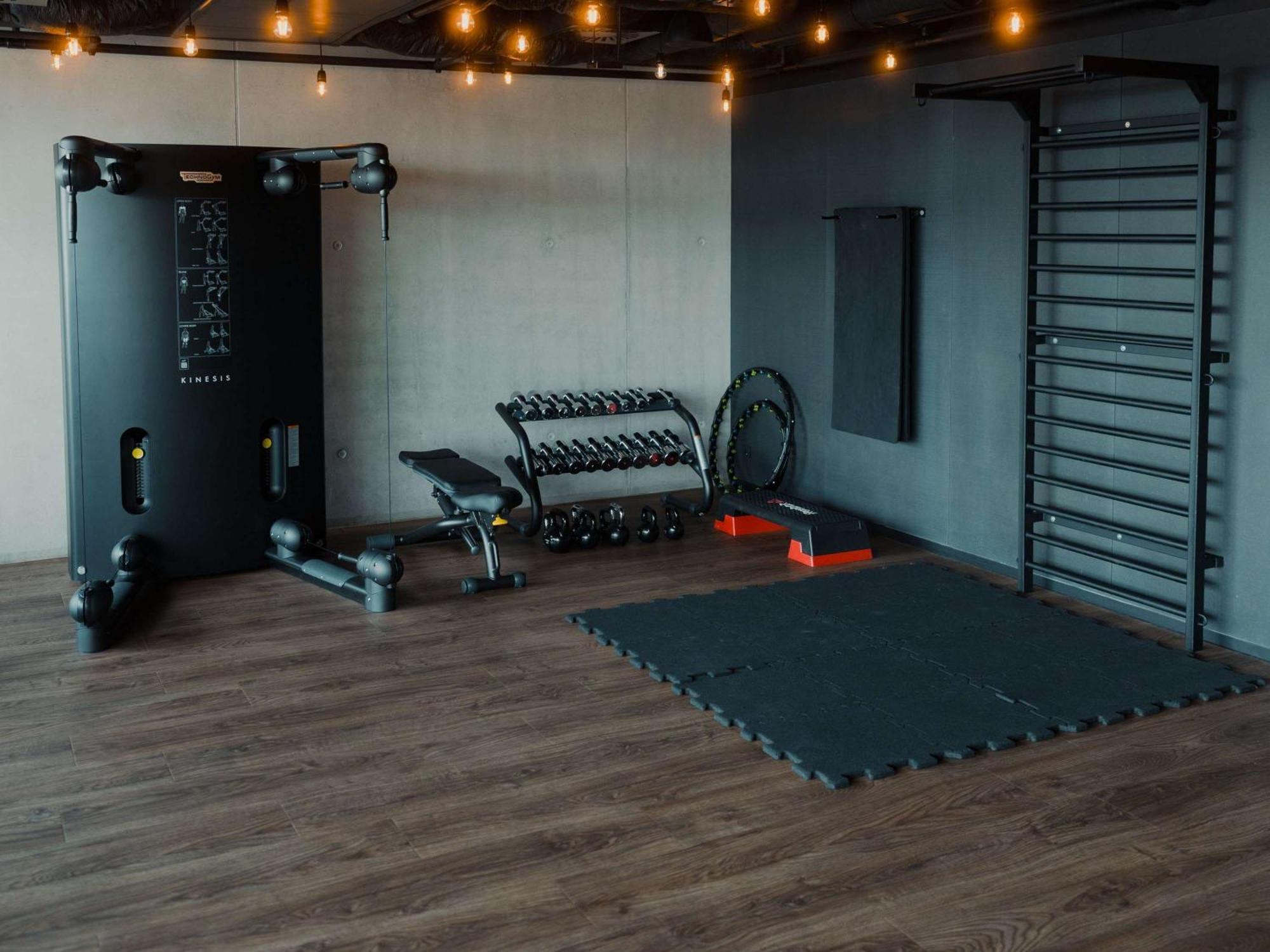The Bridge Wroclaw - Mgallery Dış mekan fotoğraf A gym in a private home